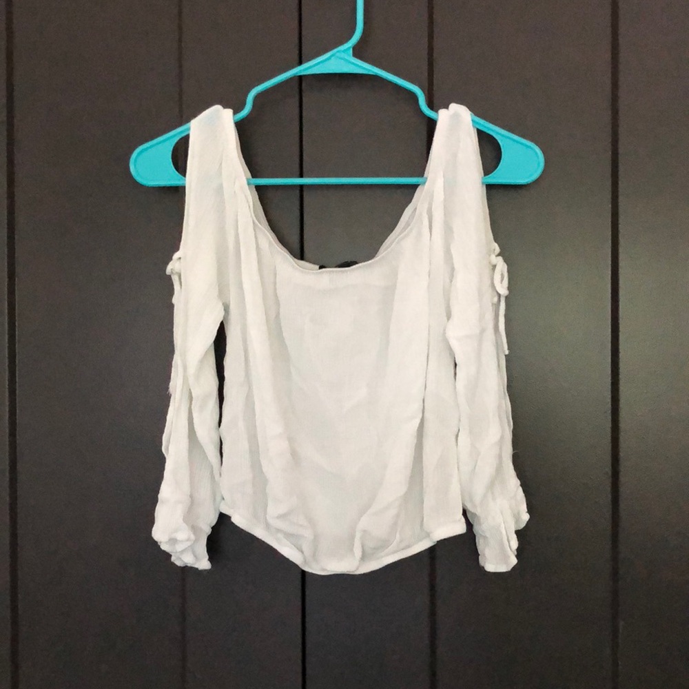 White off the shoulder crop top